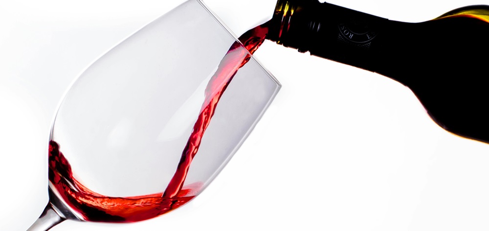 Hellrot, rubinrot, schwarzrot - Rotweine können unabhängig von der Farbe unterschiedlich hohe Qualität aufweisen.