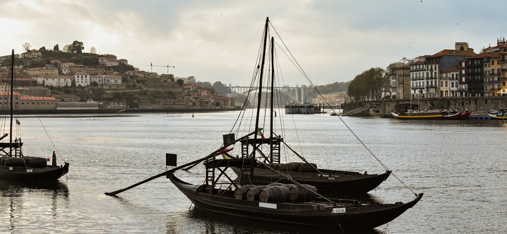 Spezielle Boote, so genannte Rabelos, transportierten die Portweinfässer (Pipes) in die Lodges im Hafen.