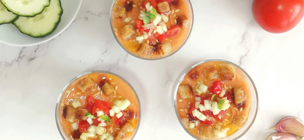 Wein zu Sommersuppen: Auch der Klassiker Gazpacho liebt eine frische Weinbegleitung.